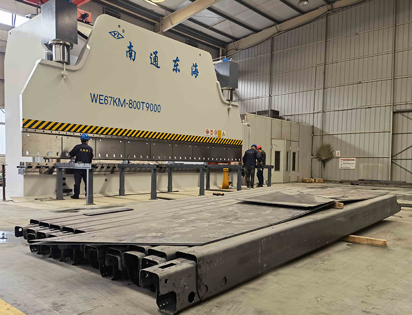 800 tons press brake